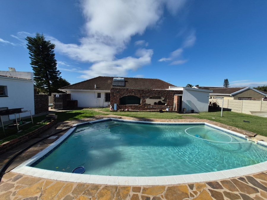 3 Bedroom Property for Sale in Amalinda Eastern Cape
